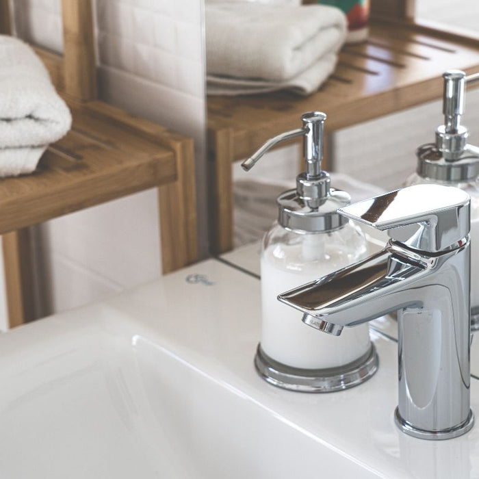 10 Tips For Buying Bathroom Accessories